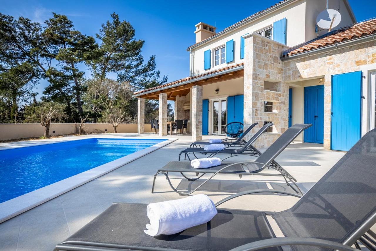 Villa Mediterra Prima Nin Luaran gambar
