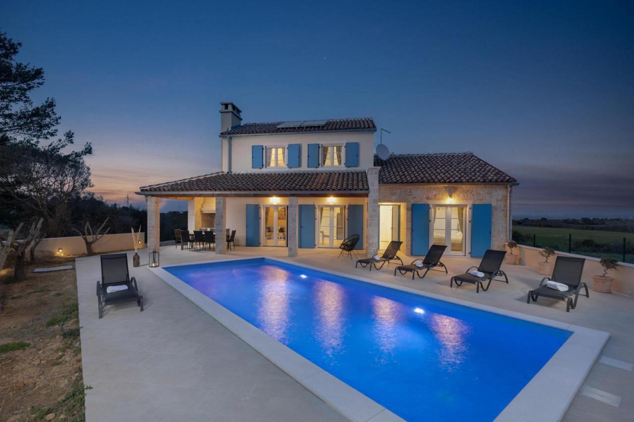 Villa Mediterra Prima Nin Luaran gambar