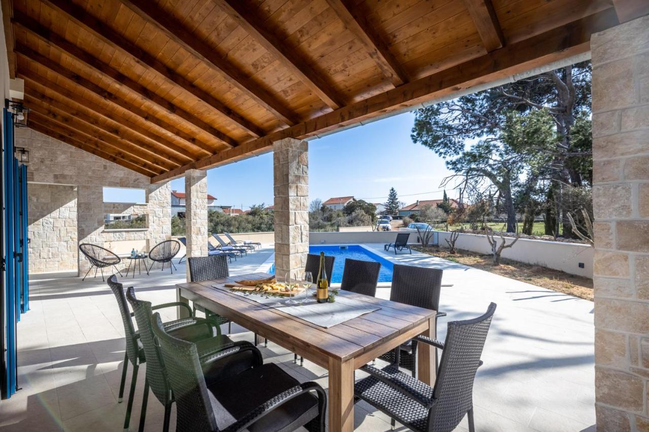Villa Mediterra Prima Nin Luaran gambar